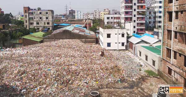 হীরাঝিলে ময়লার ভাগাড়, ভোগান্তিতে এলাকাবাসী