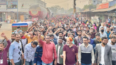 ‘অর্ডার কমে যাওয়ায়’ ক্রোনীর কারখানা লে-অফ, শ্রমিক বিক্ষোভ