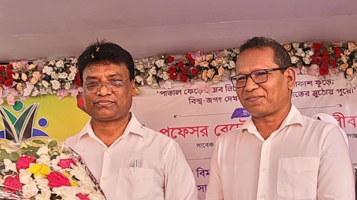 শিক্ষার্থীদের আন্দোলনের মুখে দুই কলেজ অধ্যক্ষের বদলি আদেশ বাতিল